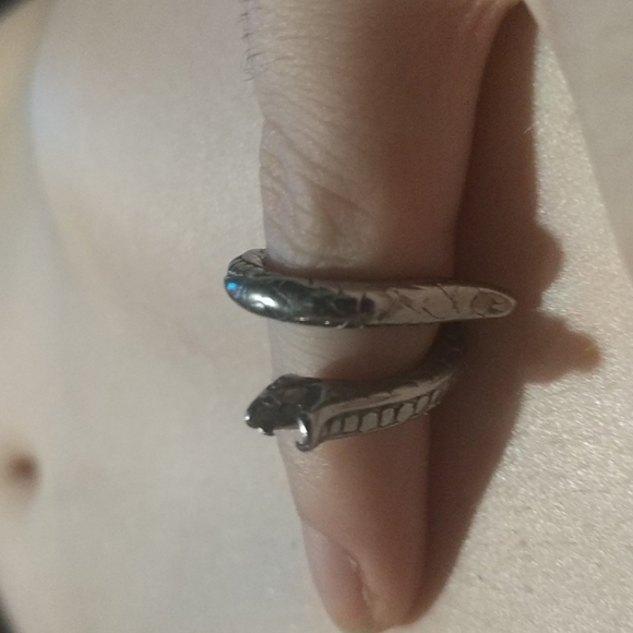 Small Snake serpent ring - Picture 3 of 3